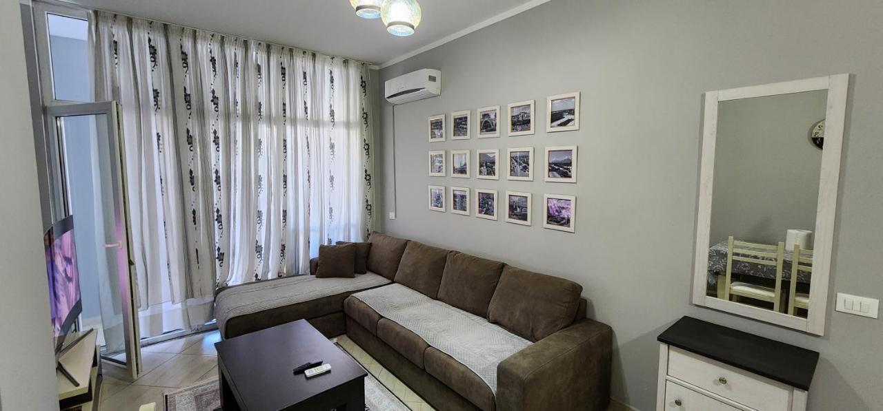 Pleasing Place With Free Parking On Site In Tirana Komuna E Parisit Eksteriør billede